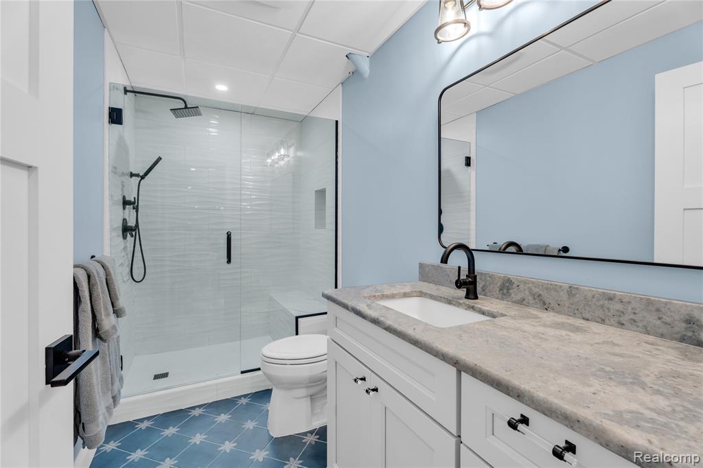 7107 Locklin Street, West Bloomfield, MI 48324 — Photo 33