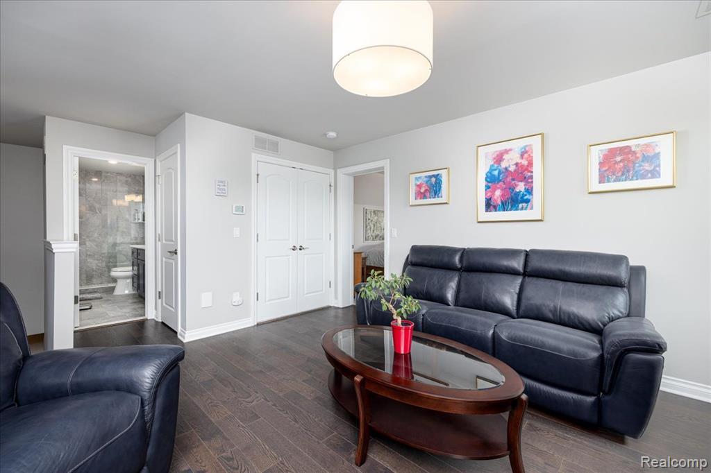 45505 N Territorial Road, Plymouth, MI 48170 — Photo 58