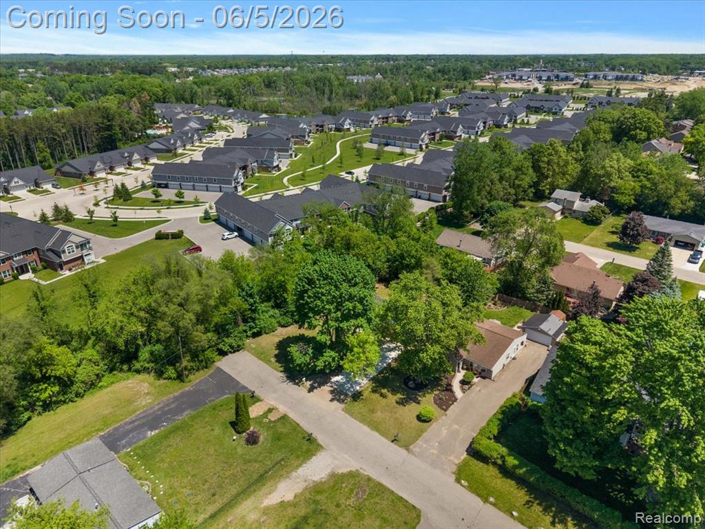 2148 Hoeft Drive, Commerce Twp, MI 48390 — Photo 29