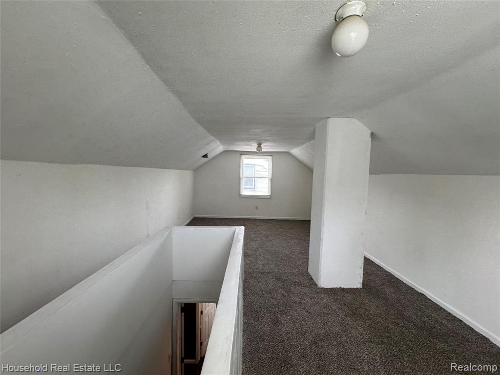 8211 Artesian Street, Detroit, MI 48228 — Photo 10