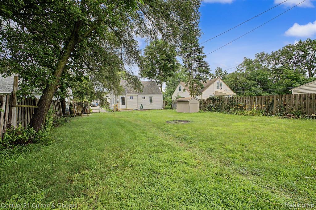 5160 Hazel Street, Dearborn Heights, MI 48125 — Photo 21