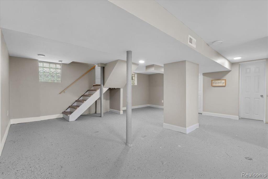 4862 Parker Street, Detroit, MI 48214 — Photo 34