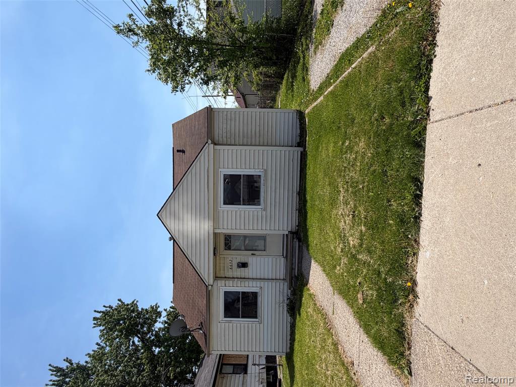 8632 Studebaker Avenue, Warren, MI 48089 — front exterior