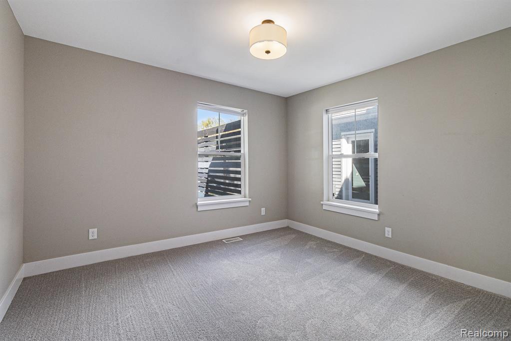 609 Ironwood Drive, Ann Arbor, MI 48103 — Photo 16