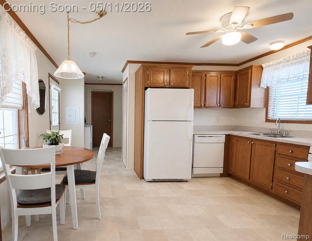 118 Terri, Dearborn Heights, MI 48127 — Photo 4