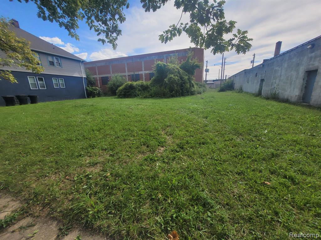 3521 CONCORD Street - Photo 3