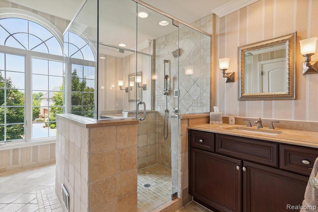 17712 PARKSHORE Drive, Northville, MI 48168 — Photo 46