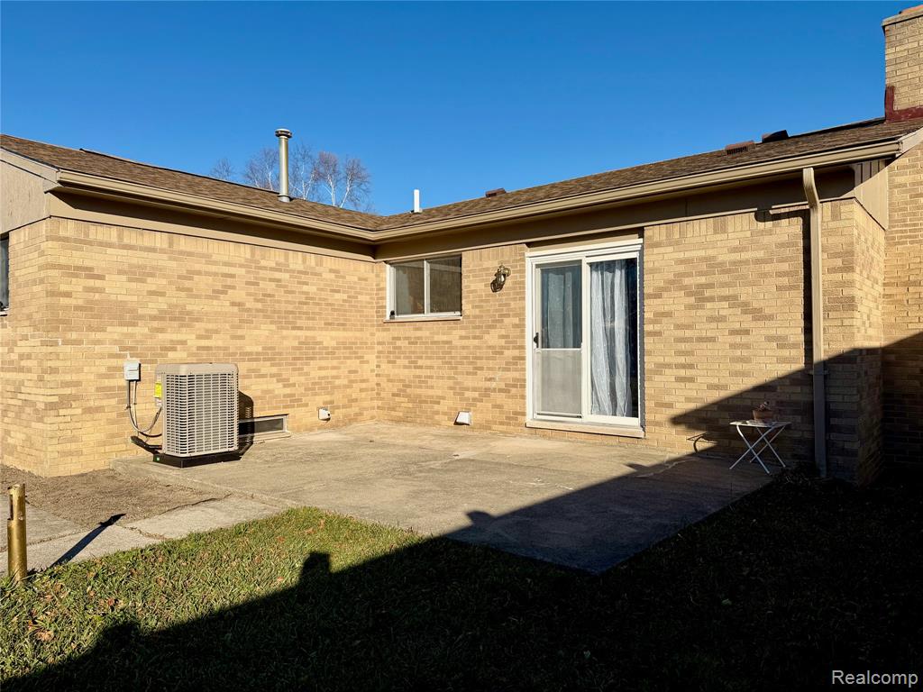 28428 Weddel Avenue, Brownstown, MI 48183 — Photo 3