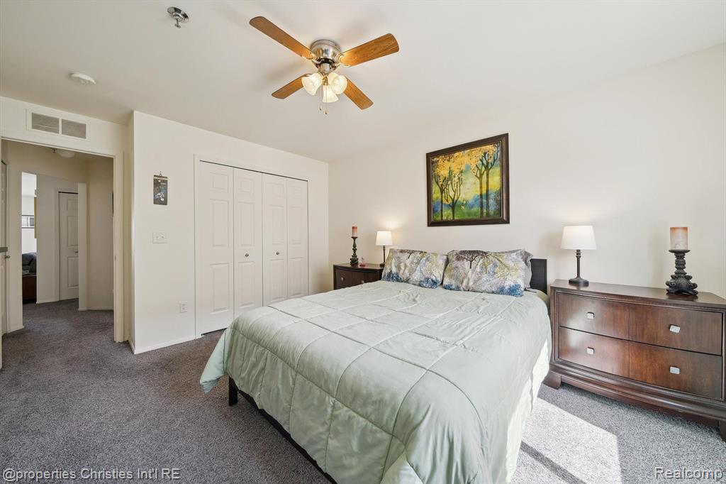 623 LEWA DOWNS Drive, Pontiac, MI 48341 — Photo 11