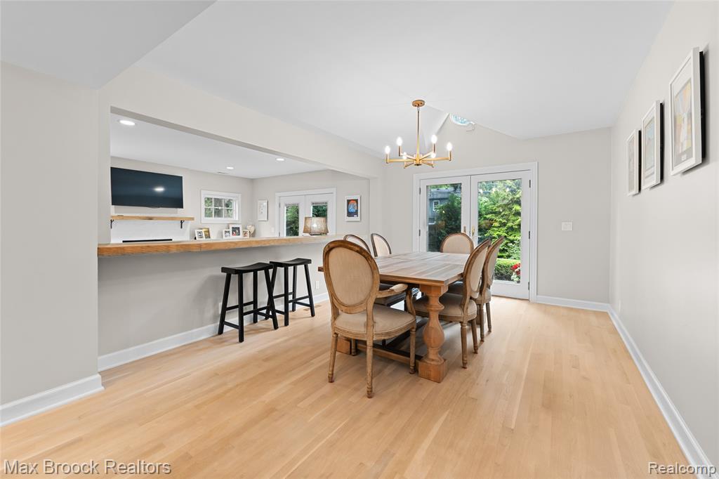 639 N Glenhurst Drive, Birmingham, MI 48009 — Photo 36
