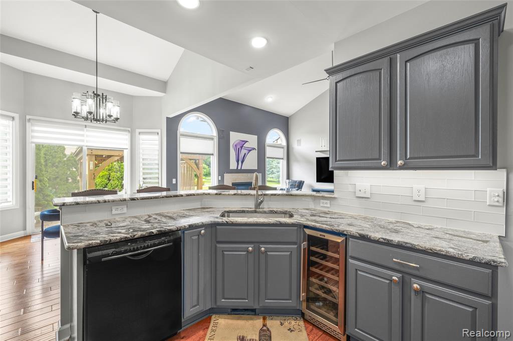 51037 Weston Drive, Plymouth, MI 48170 — Photo 11