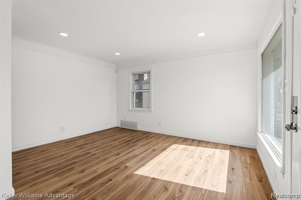 20558 Oakfield Street, Detroit, MI 48235 — Photo 4