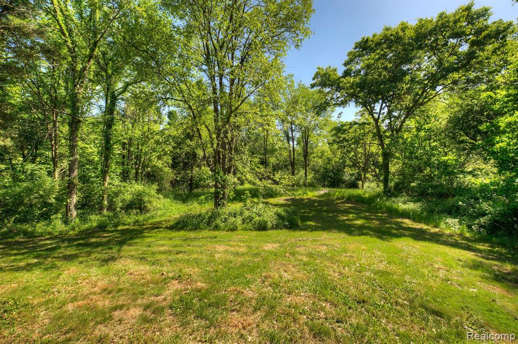 9600 Oakhurst Road, Holly, MI 48442 — Photo 28