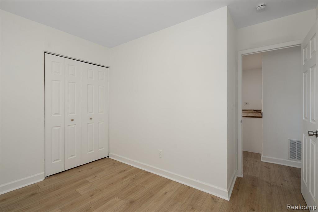 4620 INDEPENDENCE Drive, Clarkston, MI — Photo 31