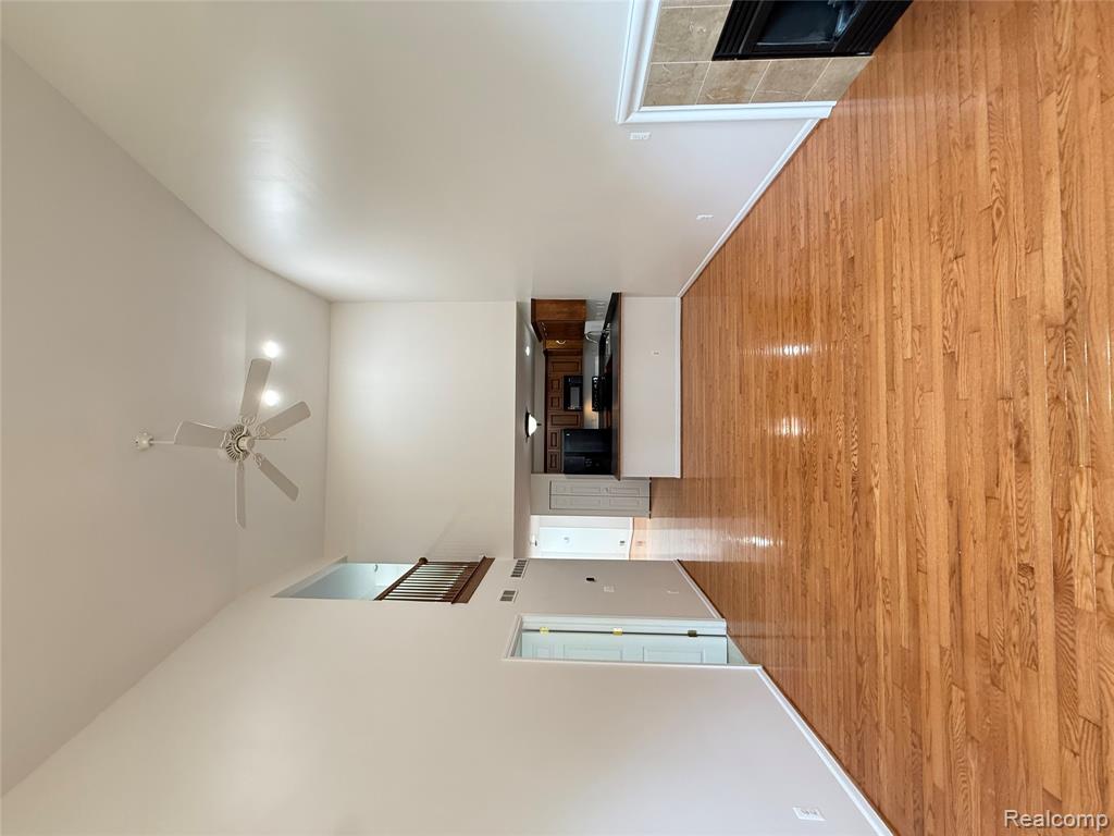 55503 Boardwalk Drive, Utica, MI 48316 — Photo 17