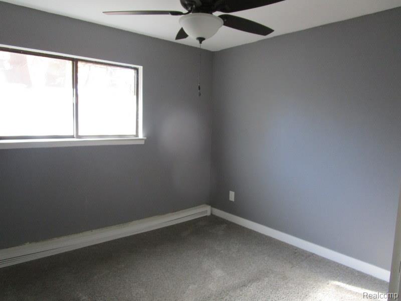 24681 Saint Paul Boulevard, Harrison Township, MI — Photo 9