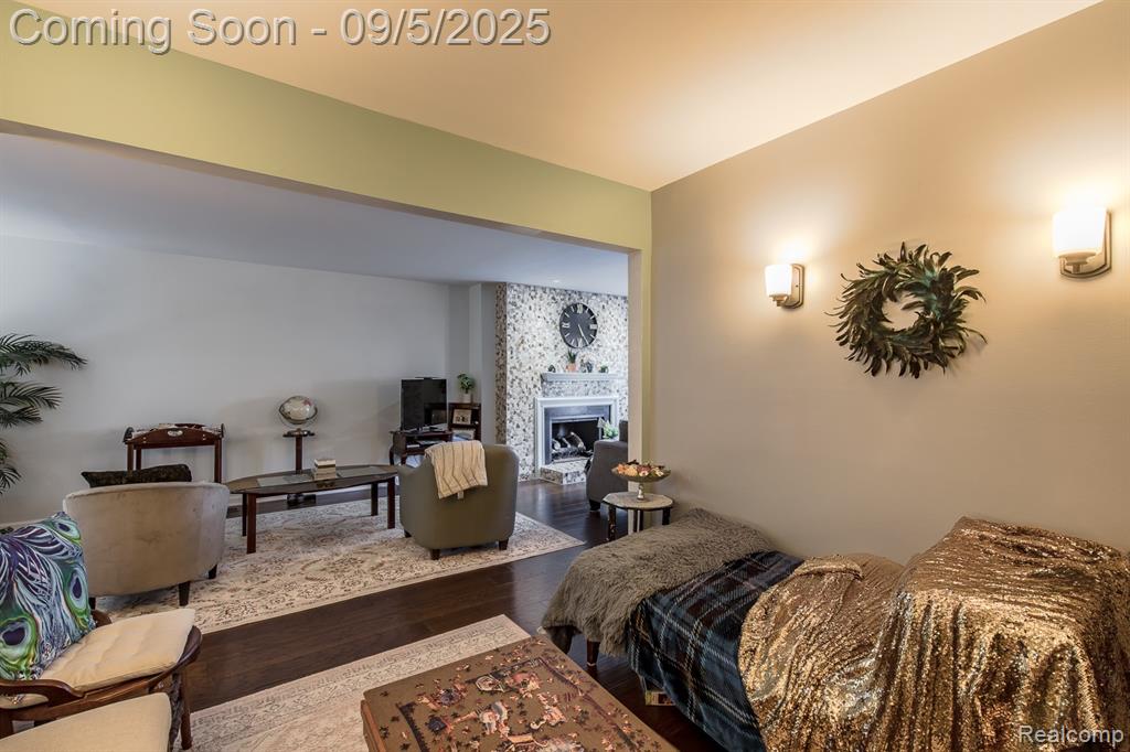 475 Sandehurst Drive, Grand Blanc, MI 48439 — Photo 16