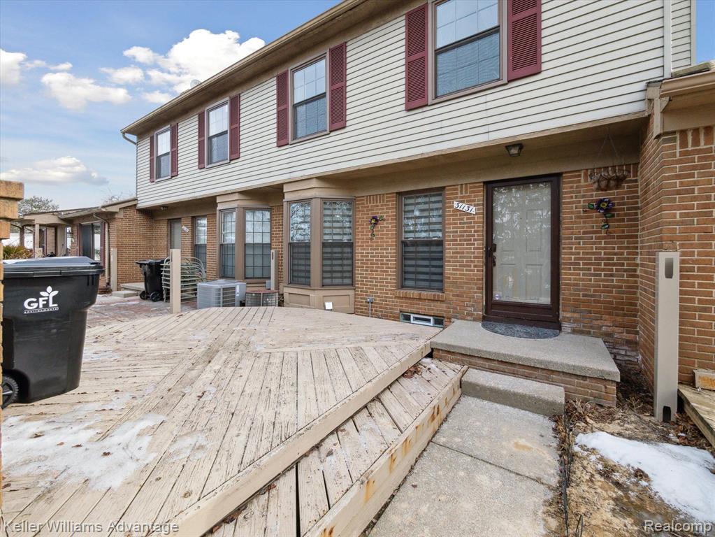 31131 COUNTRY, Farmington Hills, MI 48331 — Photo 7