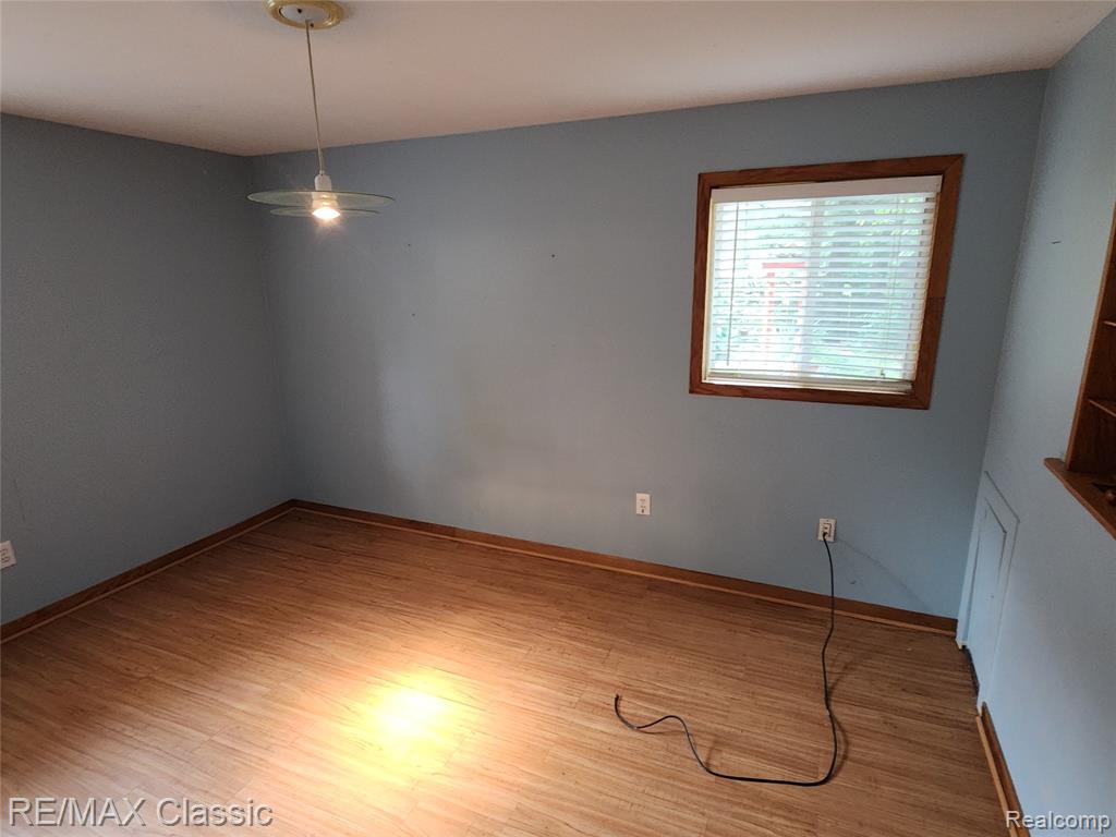 6388 Hermana Road, West Bloomfield, MI 48324 — Photo 12