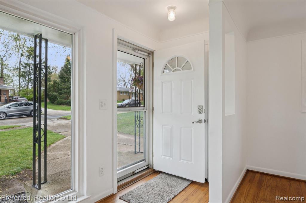 713 Duchess Street, Milford, MI 48381 — Photo 7