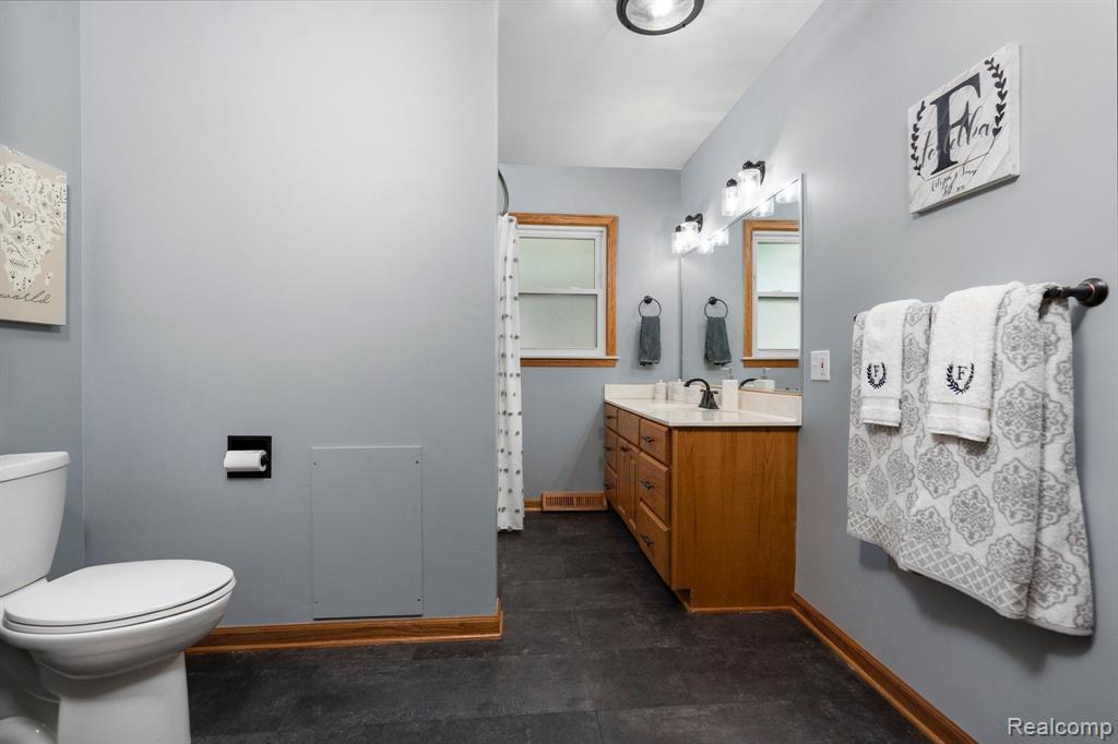 428 N SUMMIT Street, Webberville, MI 48892 — Photo 19