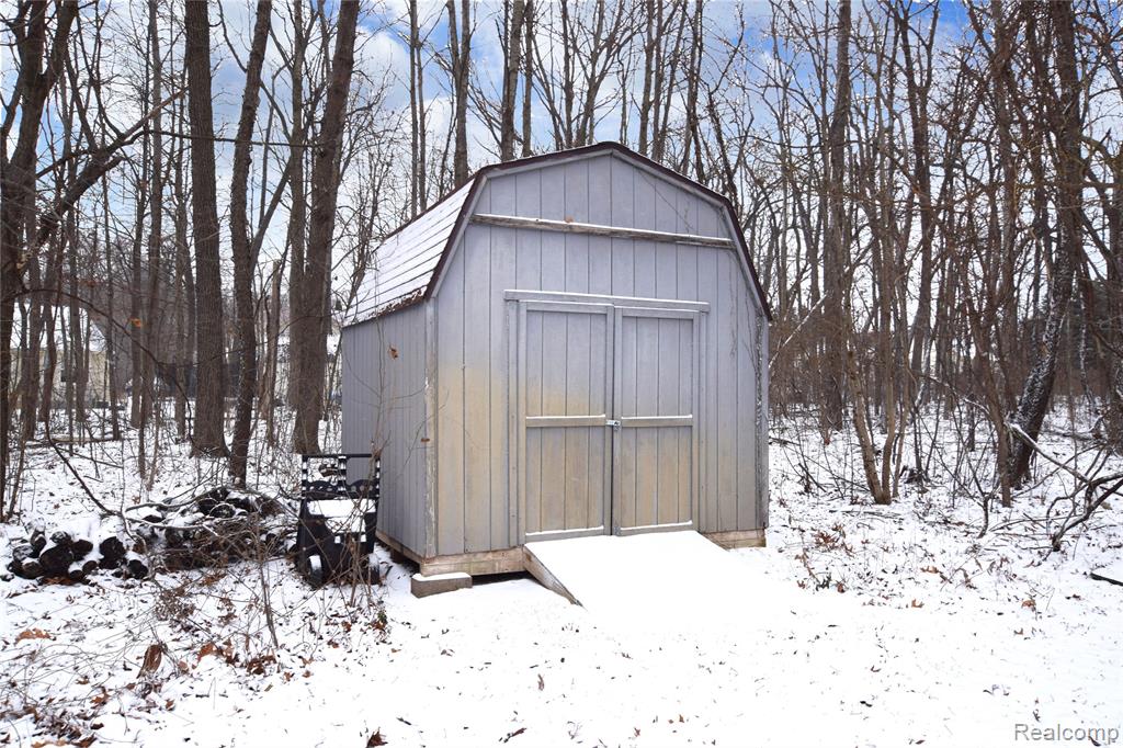 5340 Blossom Lane, Linden, MI 48451 — Photo 24