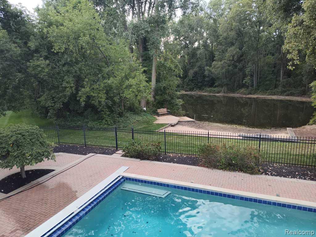 1339 Pond Bluff Way, Brighton, MI 48114 — Photo 8