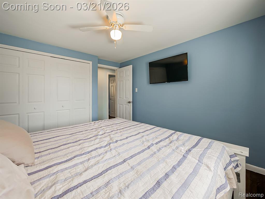 5208 Latimer Street, West Bloomfield, MI 48324 — Photo 17