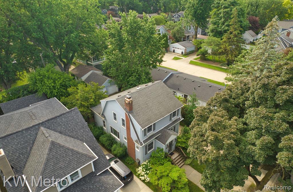 806 LOCKWOOD Road, Royal Oak, MI 48067 — Photo 35