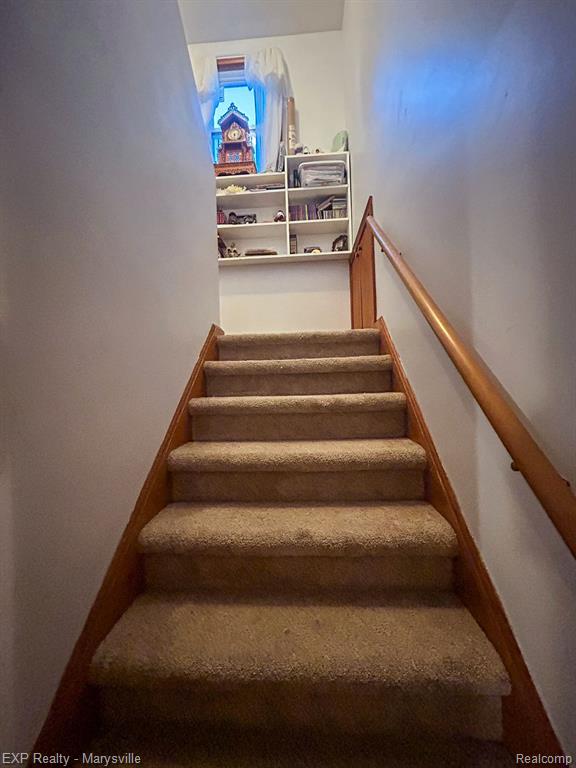 4198 LAPEER Road, Port Huron, MI 48060 — Photo 16