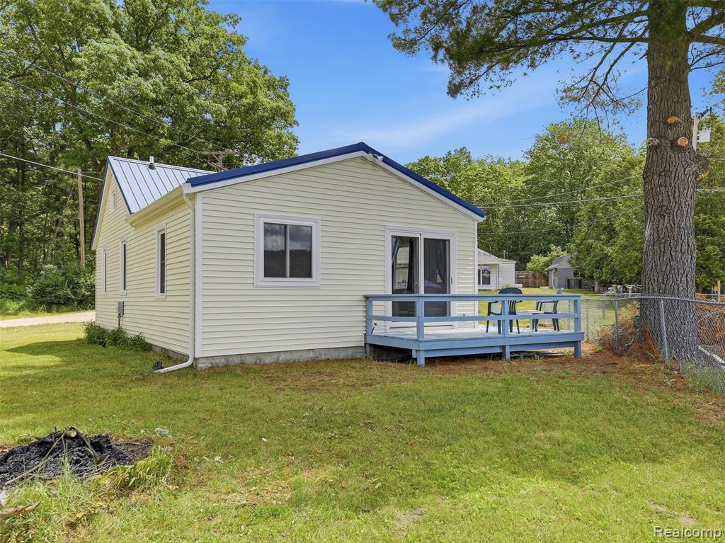 9793 Maple Street, Chippewa Lake, MI 49320 — Photo 28