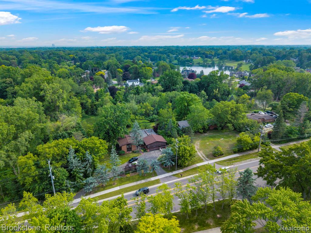 4665 W Maple Road, Bloomfield Hills, MI 48301 — Photo 51