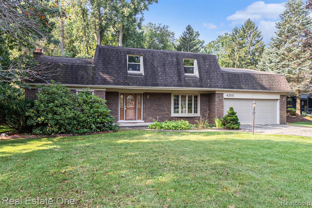 4255 Petrel Court, Highland, MI — Photo 3