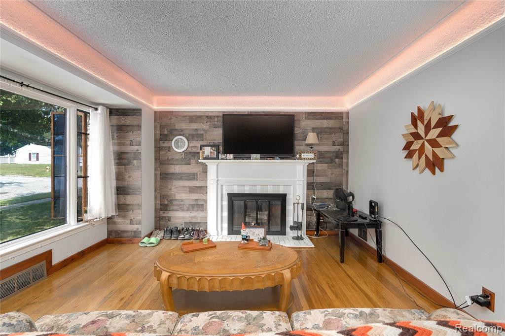 414 Fremont Street, Flint, MI 48504 — Photo 8