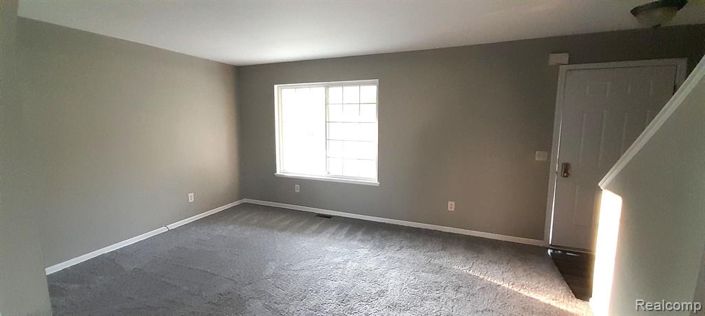 4468 MARKET PLACE, Flint, MI 48506 — Photo 9
