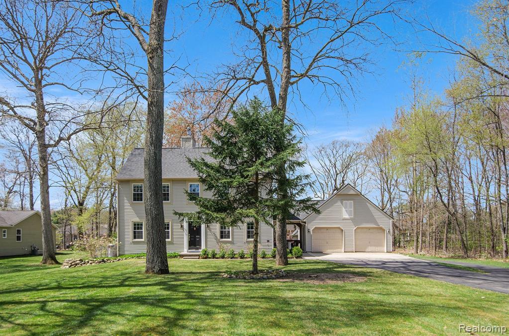 682 FOXFIRE Drive, Howell, MI 48843 — Photo 32