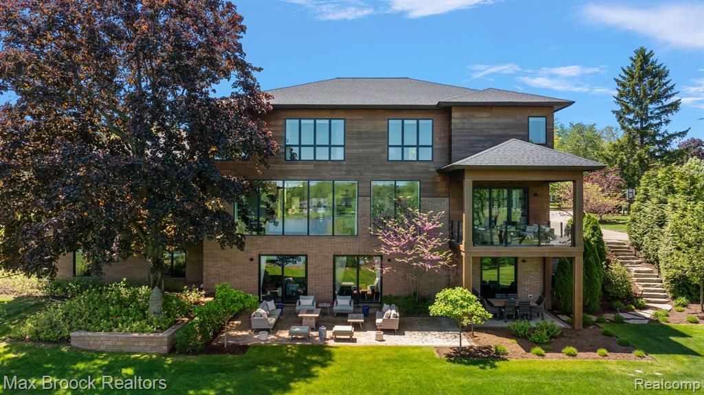 6925 Meadowlake Road, Bloomfield Hills, MI 48301 — Photo 37