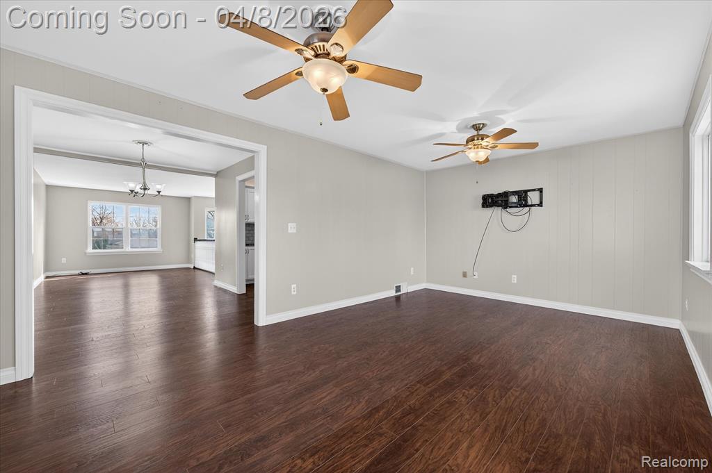 22184 Derby Road, Woodhaven, MI 48183 — Photo 19