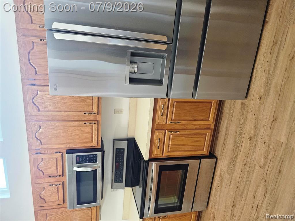 450 Lilly View Court Court, Howell, MI 48843 — Photo 7