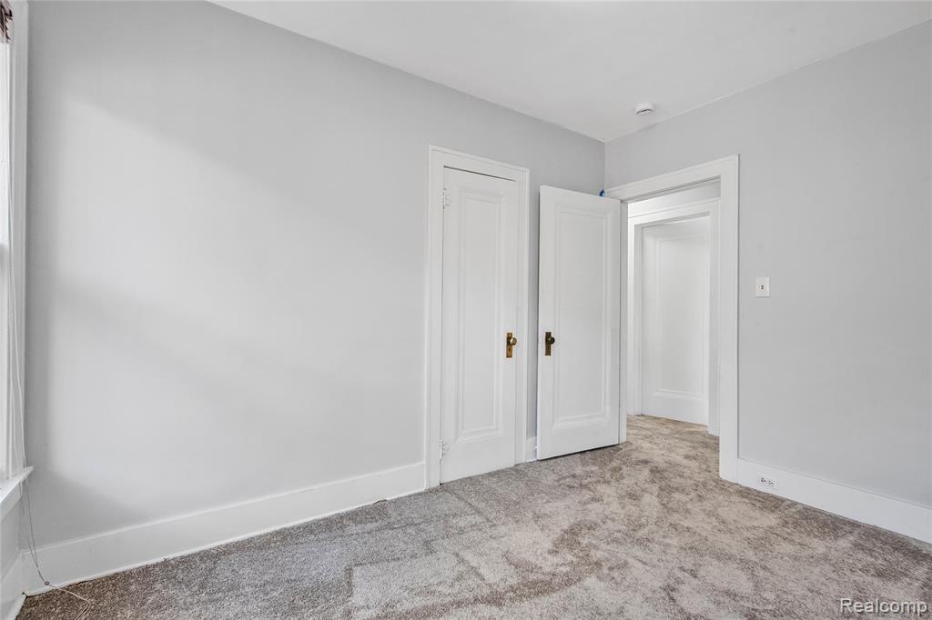 611 Emmons Boulevard, Wyandotte, MI 48192 — Photo 32
