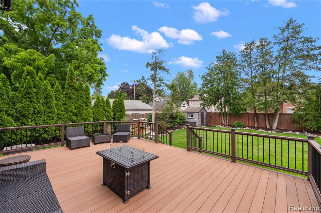 415 Yerkes Street, Northville, MI 48167 — Photo 11