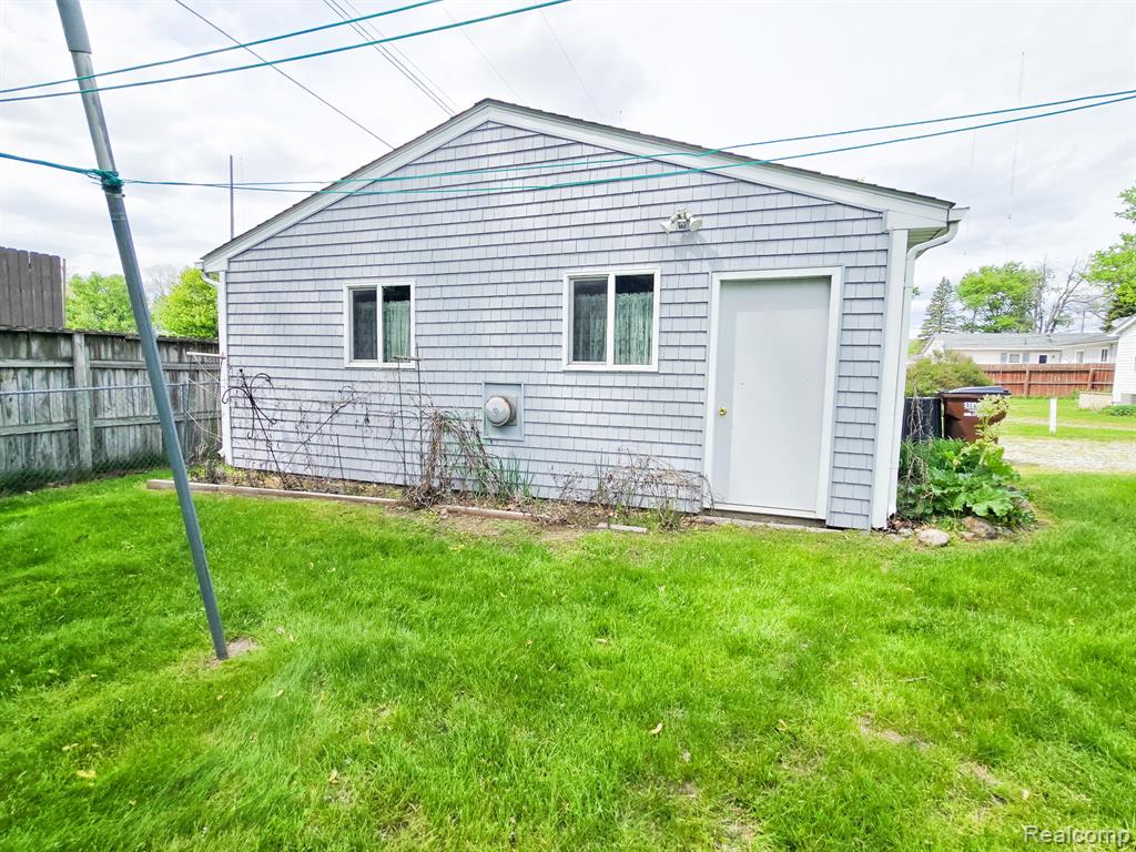 12929 Matthews Street, Carleton, MI 48117 — Photo 42