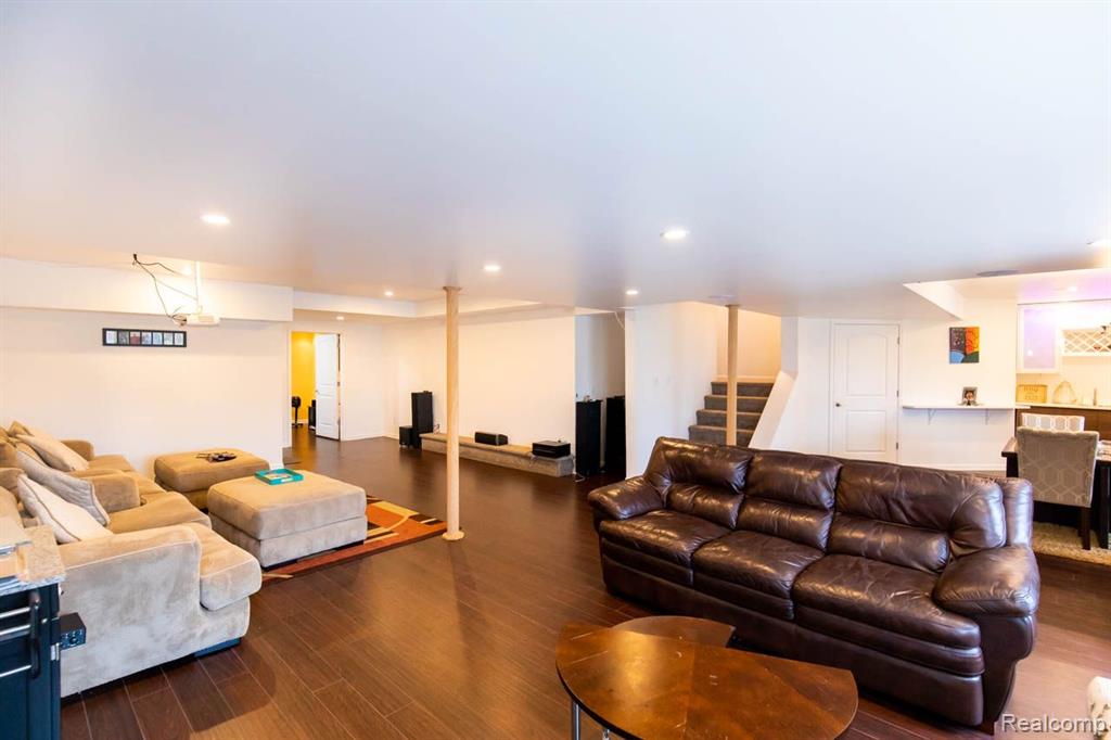 51040 UPLAND VIEW Street, Canton, MI 48188 — Photo 48