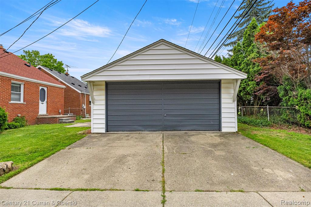 8904 Becker Avenue, Allen Park, MI 48101 — Photo 23