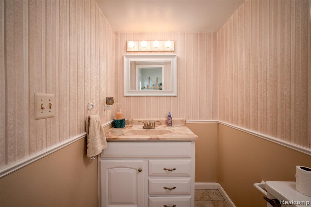 42174 Roscommon Street, Northville, MI 48167 — Photo 14