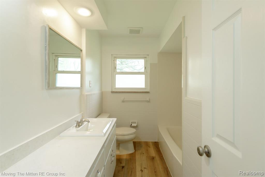 42857 SAVAGE Road, Belleville, MI 48111 — Photo 22
