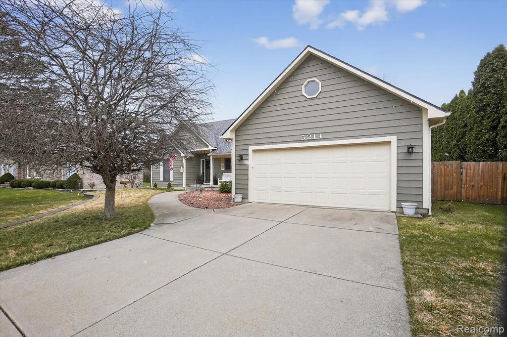 5214 Bloss Drive, Swartz Creek, MI 48473 — Photo 2