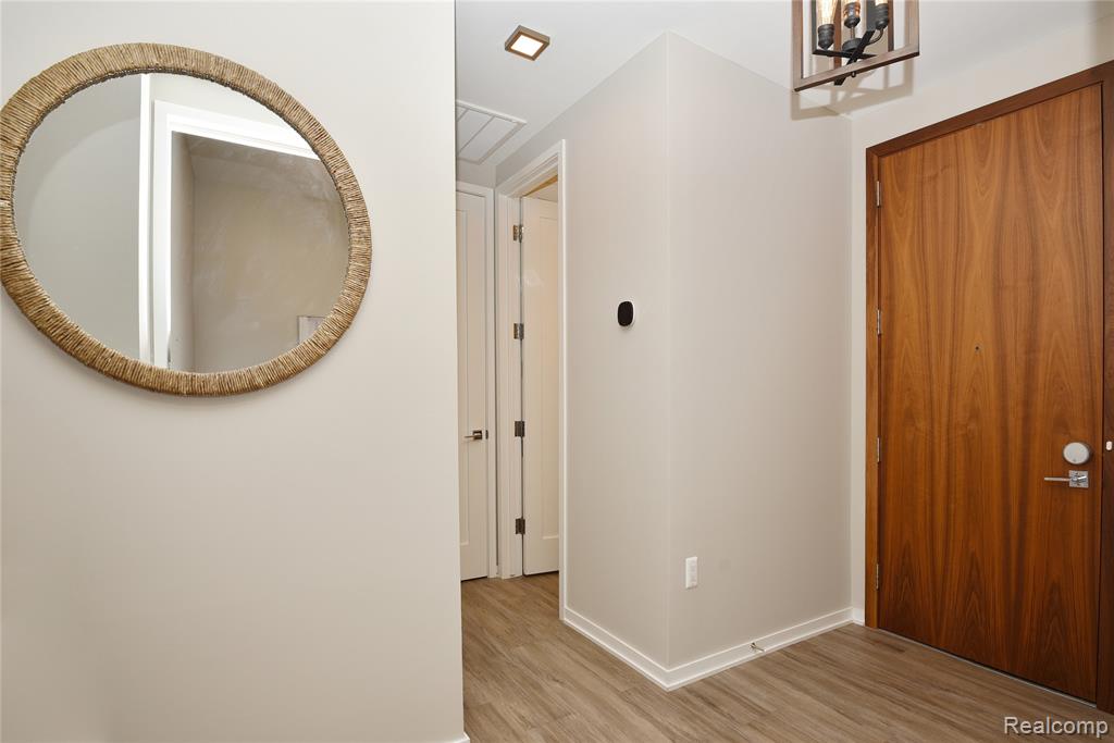 750 Forest Avenue, 202, Birmingham, MI 48009 — Photo 4
