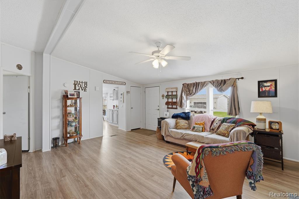 4425 Wynnwood Drive, Howell, MI 48843 — Photo 7