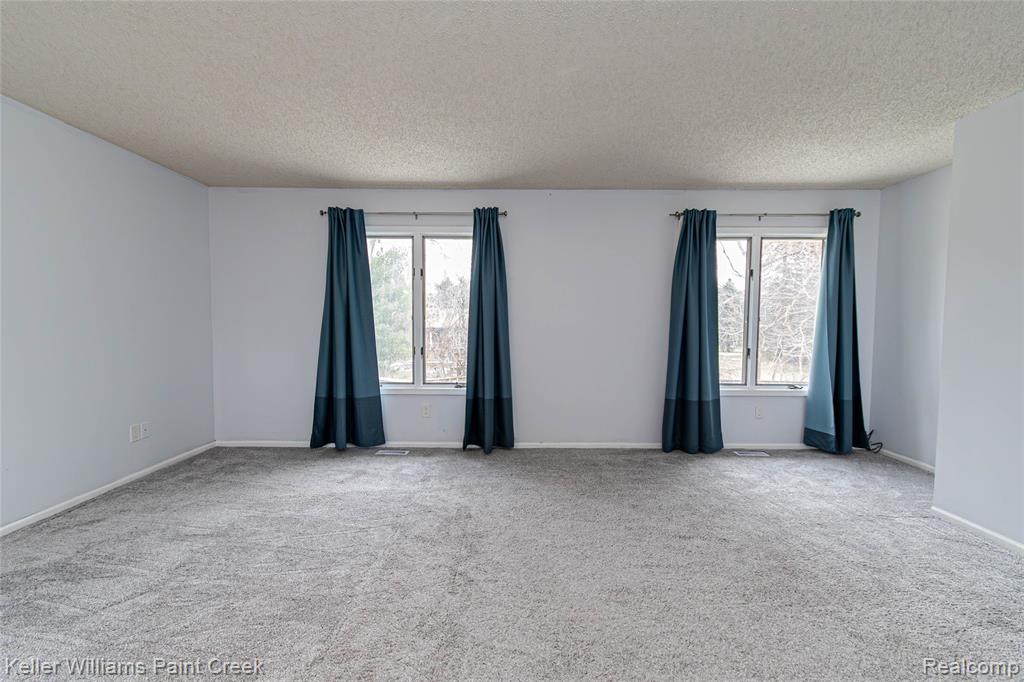 5700 Point Of The Woods Drive, West Bloomfield, MI 48324 — Photo 50